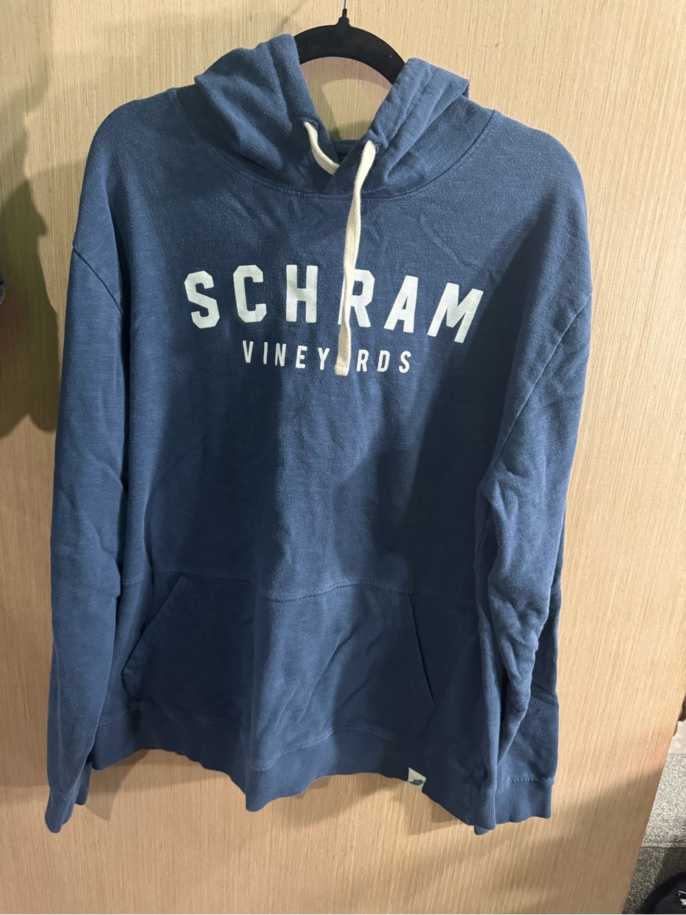 Unwind by League Blue 'Schram Vineyards' Pullover Hoodie Size Large